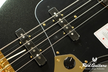 Made In Japan Traditional 2025 Collection 60’s Jazz Bass - Black Pearl